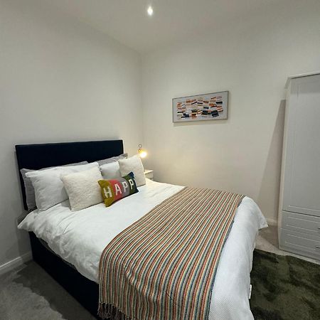 Modern Apartment With Sea Views พอร์ตรัช ภายนอก รูปภาพ